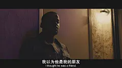 用大量的阴影突出雷吉的后悔、充满自责的心情，左侧人物肩部在亮色的背景下突出（人物衣服的吸光率应该比较高）