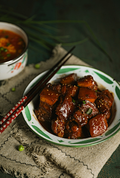 兔子先生是肉食动物采集到饕餮馆