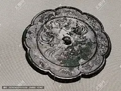 唐代双凤牡丹纹铜镜