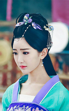 毛晓彤新剧白衣照曝光 笑容甜蜜娇俏仙灵范儿十足521199.com