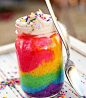 玻璃瓶里的彩虹冰淇淋