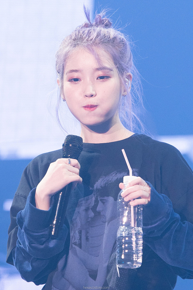 iu李知恩lovepome光州演唱会