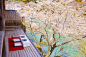 HOSHINOYA-Kyoto-Floating-Tea-Room-6-960x640.jpg (960×640)