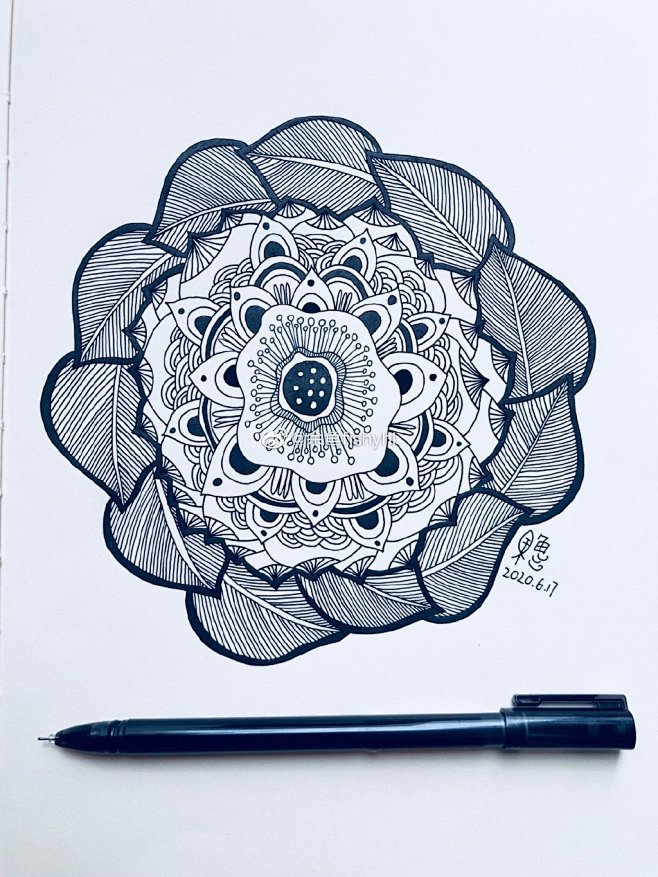 黑白装饰画线描