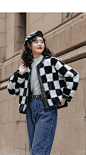 慕兔PU皮拼接棋盘格短外套女2021冬季新款韩版宽松小个子毛绒夹克-tmall.com天猫