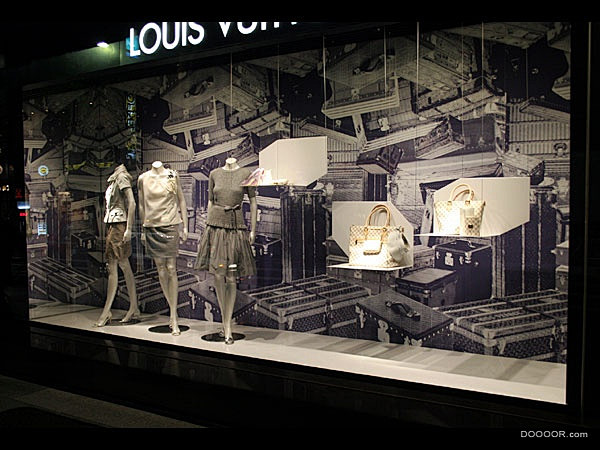 Louis Vuitton路易威登近年橱...