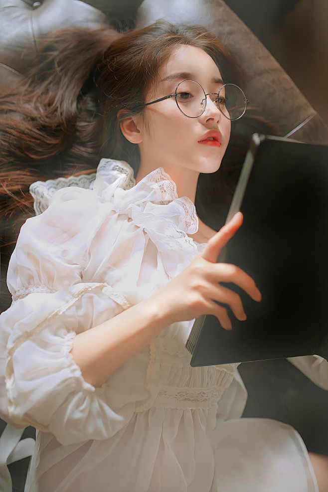 姜贞羽