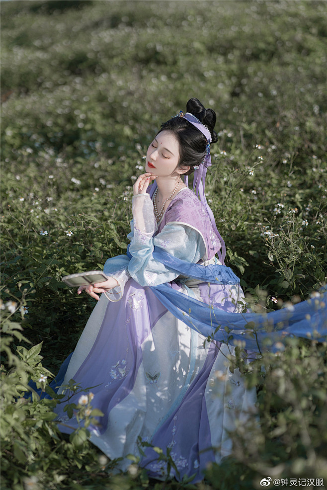 @鹿软软呢 的个人主页 - 微博