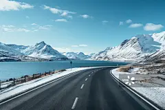 【AI数字艺术】冬季雪山湖边公路路面图片素材