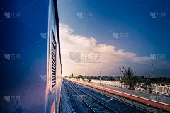 印度铁路，第四大铁路网，世界上最壮观、最难忘的铁路旅行。