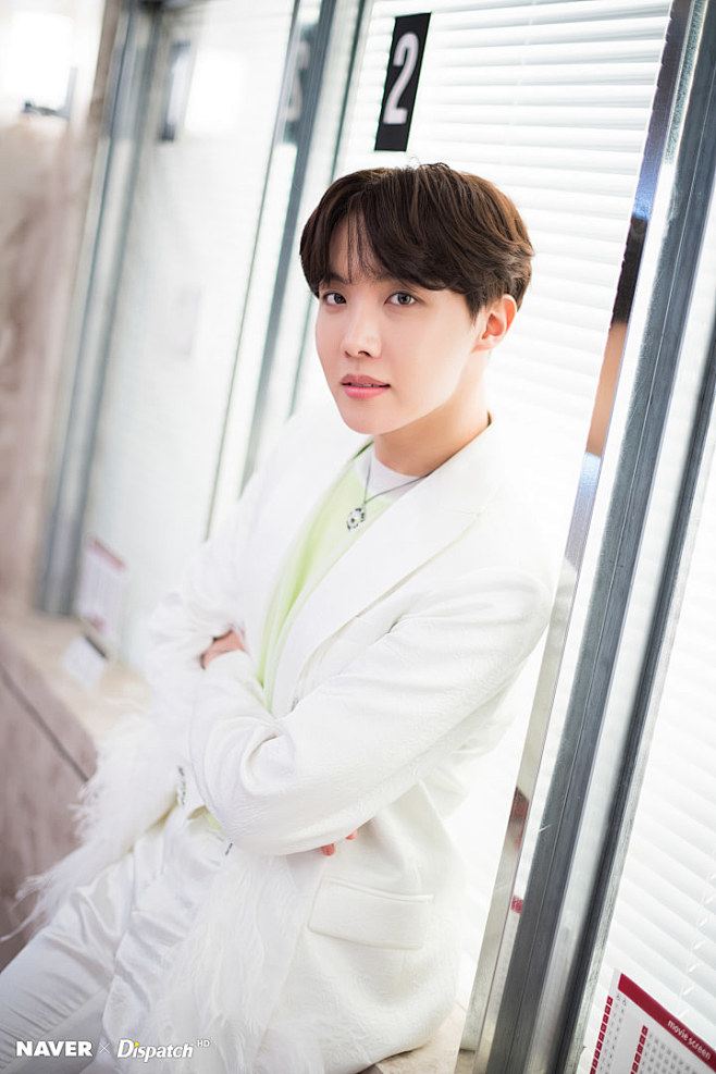 郑号锡(J-HOPE)