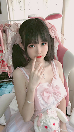 天外云卷云舒采集到美少女