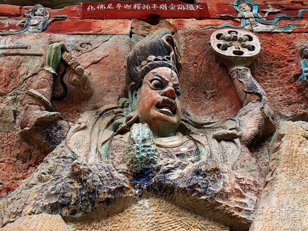 一个个栩栩如生的石像——大足石刻之旅