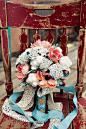 有着自然、温馨质感的棉花在冬季里也可以变身捧花哦！
更多婚礼手捧花>>http://t.cn/8slhW0h 