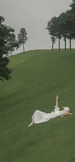 “没有销声匿迹，我在热爱生活” 壁纸‖绿色‖生活‖养眼 cr logo - 堆糖