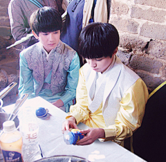 -小柒冉采集到tfboys【4】秀恩爱你懂得。凯源