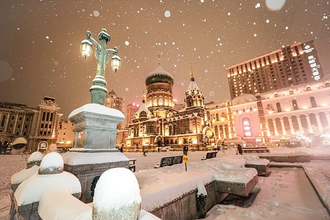 哈尔滨索菲亚教堂雪景图片下载