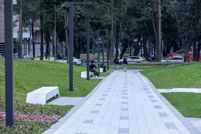 罗湖区“三横四纵”道路沿线视觉一体化，深...