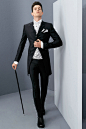 #绘画参考# 华丽丽的男士礼服~公孔雀即视感礼服小图包共65张，转发后私信小编获取链接~暗号：礼服 ​​​​_重组计划 _急急如率令-B41801552B- -P1632288831P- _T201988 #率叶插件，让花瓣网更好用_http://ly.jiuxihuan.net/?yqr=10197819# _服饰----男西装，西服采下来_T201988 