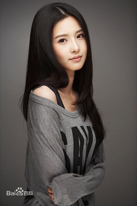 金宥利金釉利有美人兮见之不忘