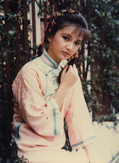 古装-花瓣网|陪你做生活的设计师 | 戚美珍 1986年无线《林冲》