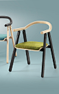 Redo设计工作室设计的极简弯曲木扶手椅TOON