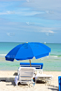 蓝色,遮阳伞,户外椅,在下面,迈阿密,垂直画幅,水,天空,无人,椅子