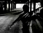 [Libertango 自由探戈 - 皮亚佐拉 - 探戈轻音乐 - 听蛙纯音乐网] 探戈是我喜欢的曲风之一，因它的不羁与奔放光明而坦荡。与欲拒还迎、委婉又激荡的“一步之遥”相比，自由探戈显得刚而有力，更为回旋跌荡。《自由探戈》原是作曲家皮亚佐拉为电影《探戈课》所作主题曲。而皮亚佐拉的出现，将探戈音乐从底层带入尊贵圣殿，开创了探戈的现代时期。他的音乐受到世界范围内包括克莱默尔、格拉契、马友友等演奏大师们的顶礼膜拜，以至皮亚佐拉“新探戈音乐”在世界很多地方热烈地上演。（此视频是马......