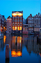 黄昏时分，阿姆斯特丹，荷兰