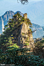 黄山 山脉 山峰 山顶 奇峰 远山 植被覆盖 绿色树木 松树植物 国家5A级 旅游景区 世界自然遗产 文化遗产 中华十大名山 天下第一奇山 世界地质公园 黟山 峰岩青黑 奇松 怪石 安徽旅游标志 摄影-国内风景 摄影 旅游摄影 自然风景
