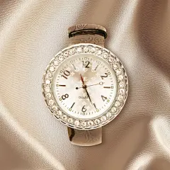 insMind Fabric Texture Ecommerce Product Image