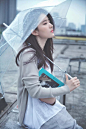 刘亦菲这组雨伞图是什么仙女颜值啊！

完全就是言情小说里的初恋女主角本人吧 ​​​​