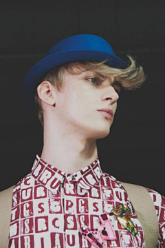 MRYES7采集到Dominik Sadoch