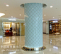 北京金融街购物中心内的玻璃圆造型柱