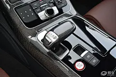 【奥迪S82014款4.0TFSI quattro换挡杆汽车图片-汽车图片大全】-易车网