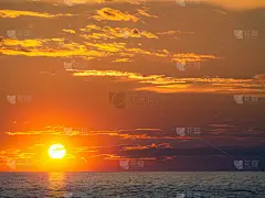 海滩日落时