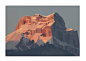 场景插画绘制步骤过程图

插画师 James Gilleard ​​​​