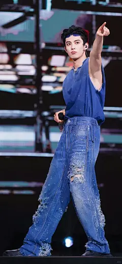 【壁纸推荐】既是许七安，也是王鹤棣_17_简单说个事_来自小红书网页版