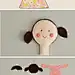 【不织布玩偶 DIY】童年的时候总是喜欢手里抱着一个布娃娃，现在长大了只剩下怀念了，今天给大家精心整理了这组DIY可爱布娃娃的制作过程，喜欢的朋友可以试着做一下啊。