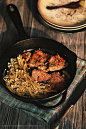 【黑椒金针菇小牛排】金针菇和牛肉，搭配黑胡椒和蒜盐-穆穆vintage|美食摄影