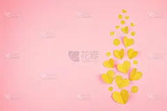抽象背景与剪纸形状。爱，圣瓦伦丁，母亲节，生日贺卡，邀请概念