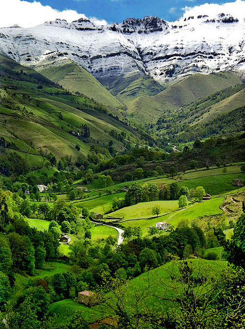 Valle del Pisueña, C...