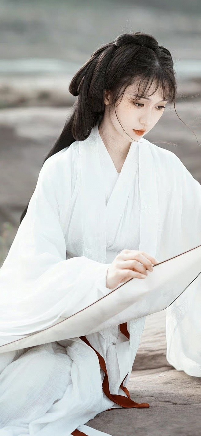 几多青丝染白雪，不复年华负流年。 采集@别致的七
