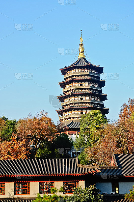 秋天的杭州雷峰塔