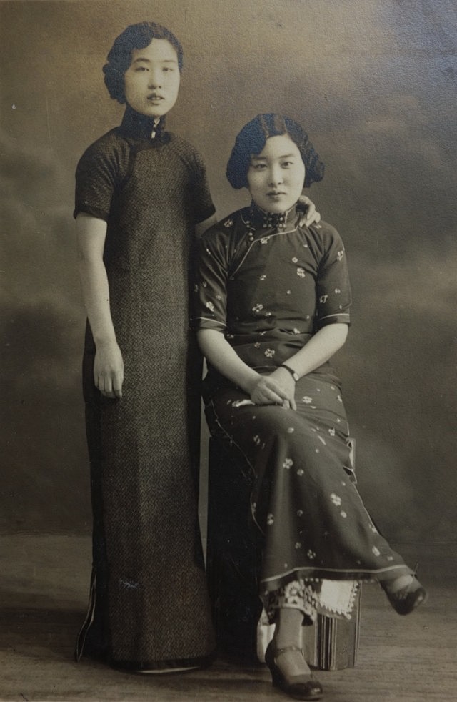 老照片收藏友谊同学姐妹民国时期着旗袍女子老照片一张淘宝网