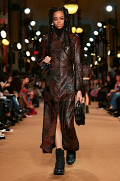 FzzzFzzz采集到Coach Runway