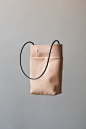 Chiyome : Founded in 2012 and based in New York City, Chiyome is a studio focused on creating exceptional products based on a key premise: what is essential? Their designs – shoulder bags, backpacks and pouches – are continually infused with a clean and m