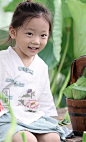 一位摄影师妈妈给女儿拍的旅行照，萌翻了整个朋友圈！