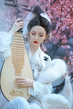 弹琵琶的极品古装美女写真图片灿酱阿-采集到杂七杂八采集ixintu.