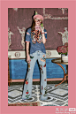 Gucci 2016早秋系列 以华丽之境凝结文艺气质 : Gucci正式释出2016早秋系列，该系列共82套Look，由艺术家Ari Marcopoulos掌镜拍摄。早前Gucci曾在“阅后即焚”软件Snapchat上做了发布，但24